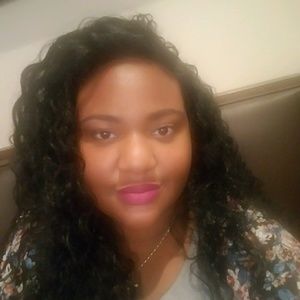 Meet your Posher, Nika